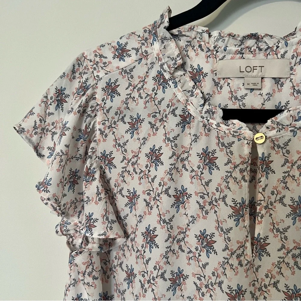 LOFT Blouse - Like New - Picture 2 of 7